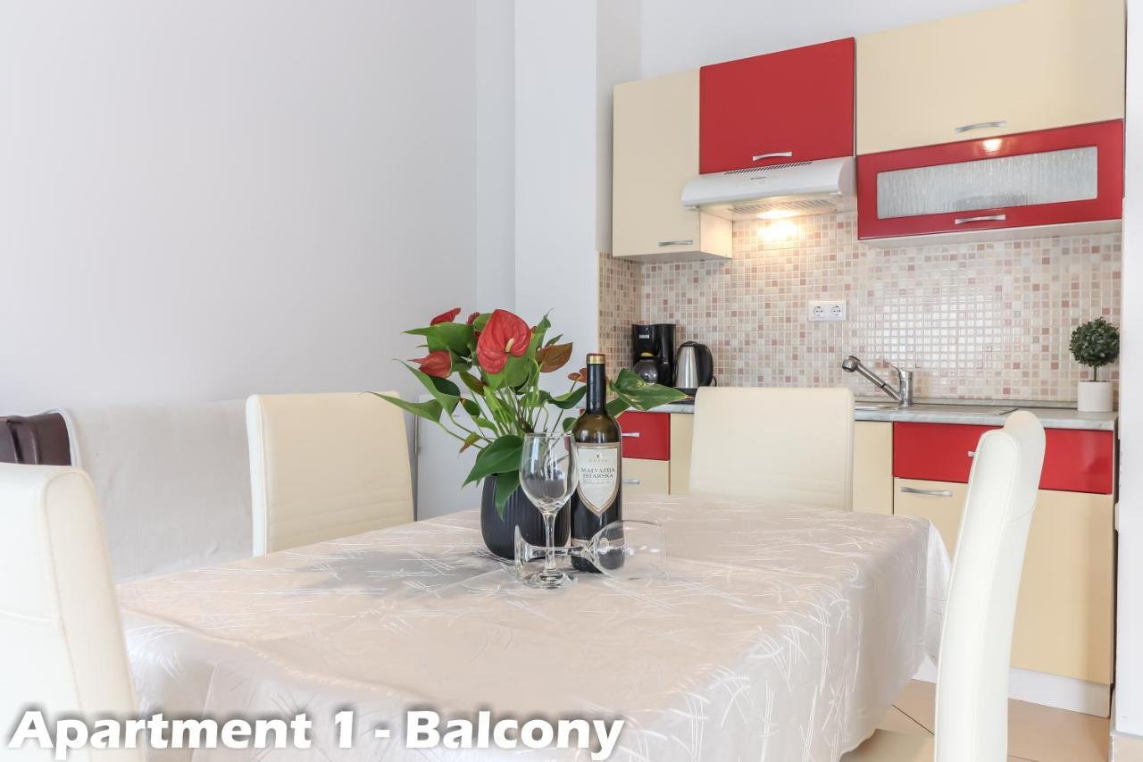 Apartments Juric Врсар Экстерьер фото