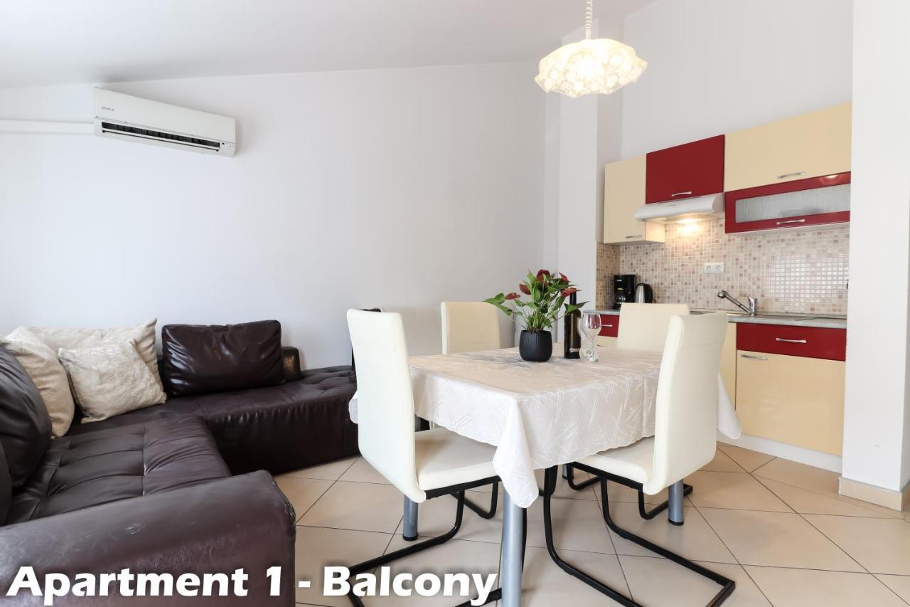 Apartments Juric Врсар Экстерьер фото