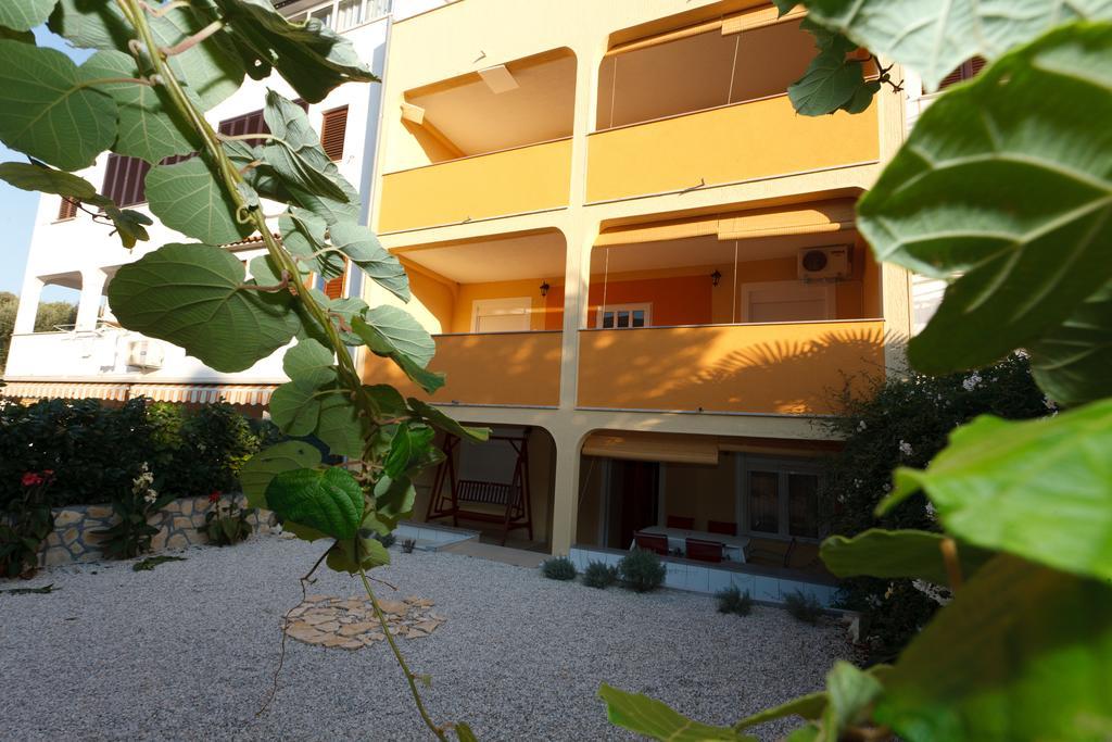 Apartments Juric Врсар Экстерьер фото